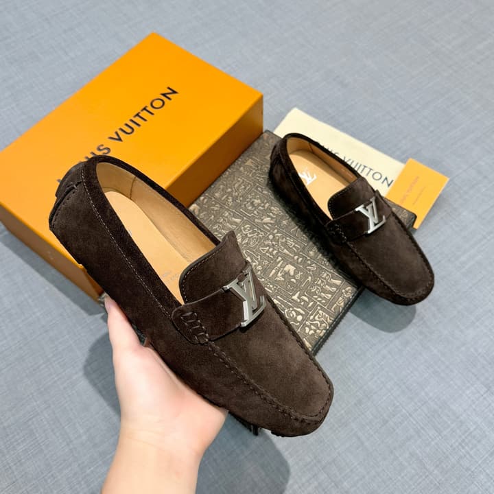 Louis Vuitton Men's Suede Driving Shoes in Black Suede