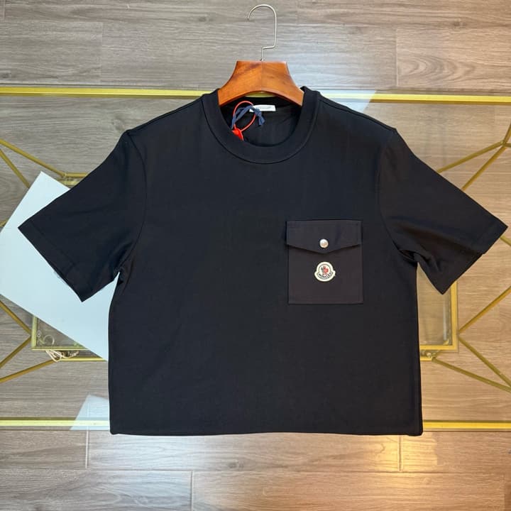 Moncler Logo Pocket Short Sleeve T-Shirt – 25SS in Deep Black