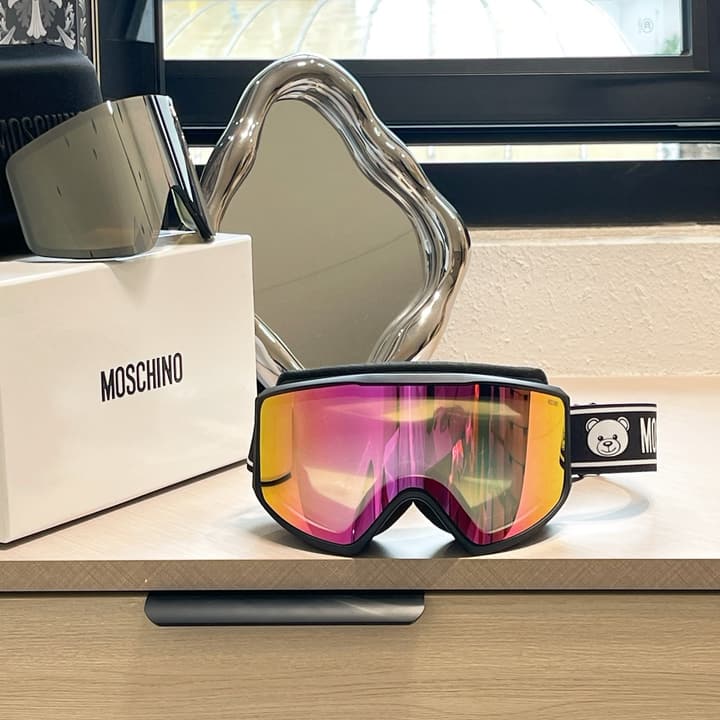 Moschino Bear Magnetic Dual-Lens Ski Goggles in Black Frame With Pink Mirrored Lens