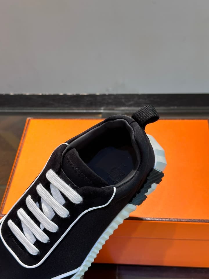 Hermès Bouncing Unisex Sneakers in Black