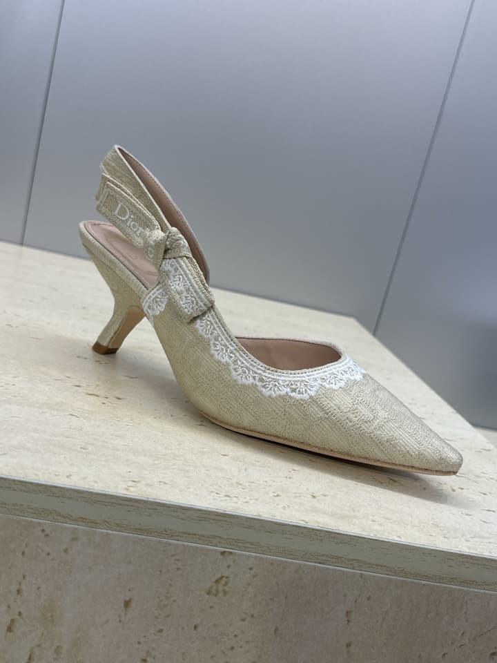 Dior J'Adior Dentelle Slingback Heels – 2026 Early Spring Haute Couture Collection in Beige