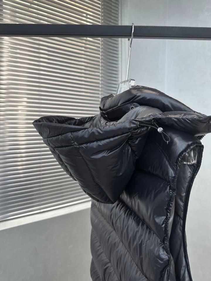 Moncler Bormes Quilted Hooded Down Vest