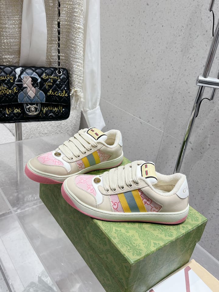Gucci Screener Series Chunky Unisex Sneakers in Beige With Pastel Stripe And Pink Toe
