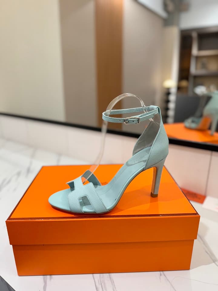 Hermès Classic H Palm Grain Heeled Sandals – 9cm in Black