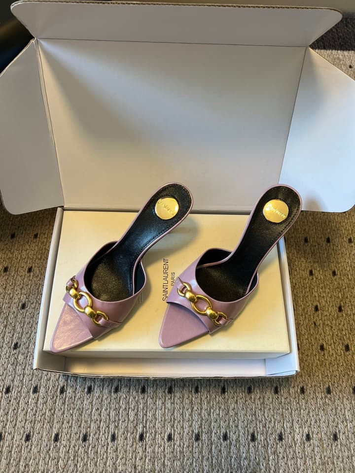Saint Laurent Chain Pointed-Toe Heeled Mules – 26SS in Beige