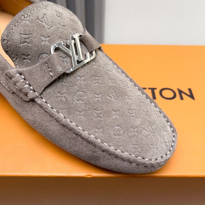 Louis Vuitton Pebbled Leather Driving Shoes in Black Smooth Leather