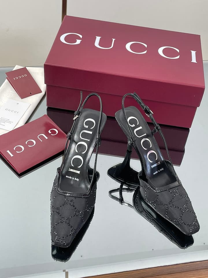 Gucci Cosmogonie GG Crystal Slingback Sandals – 2025 Early Autumn Collection in Black Crystal Gg