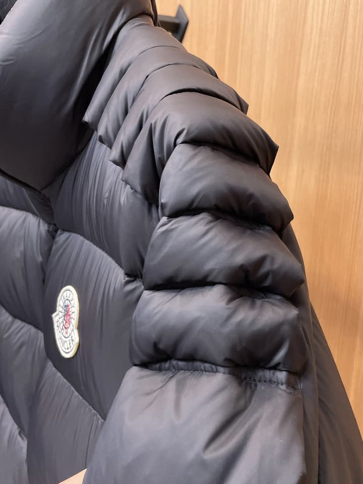 Moncler Stand Collar Embossed Down Jacket – Limited Edition in Black