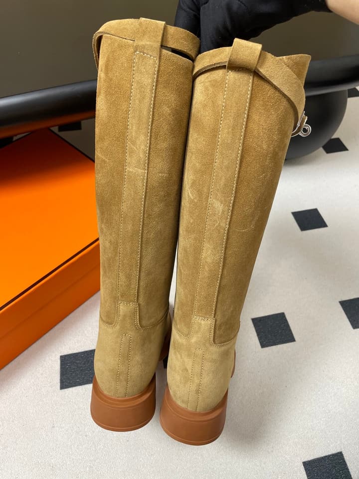 Hermès Jumping Kelly Buckle Knee-High Boots in Black Leather
