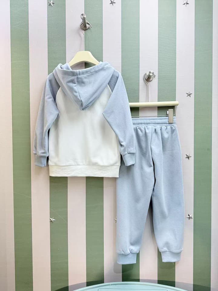 Dior Children's Hooded Tracksuit Set – 2025FW – Kids Collection in White And Periwinkle Set