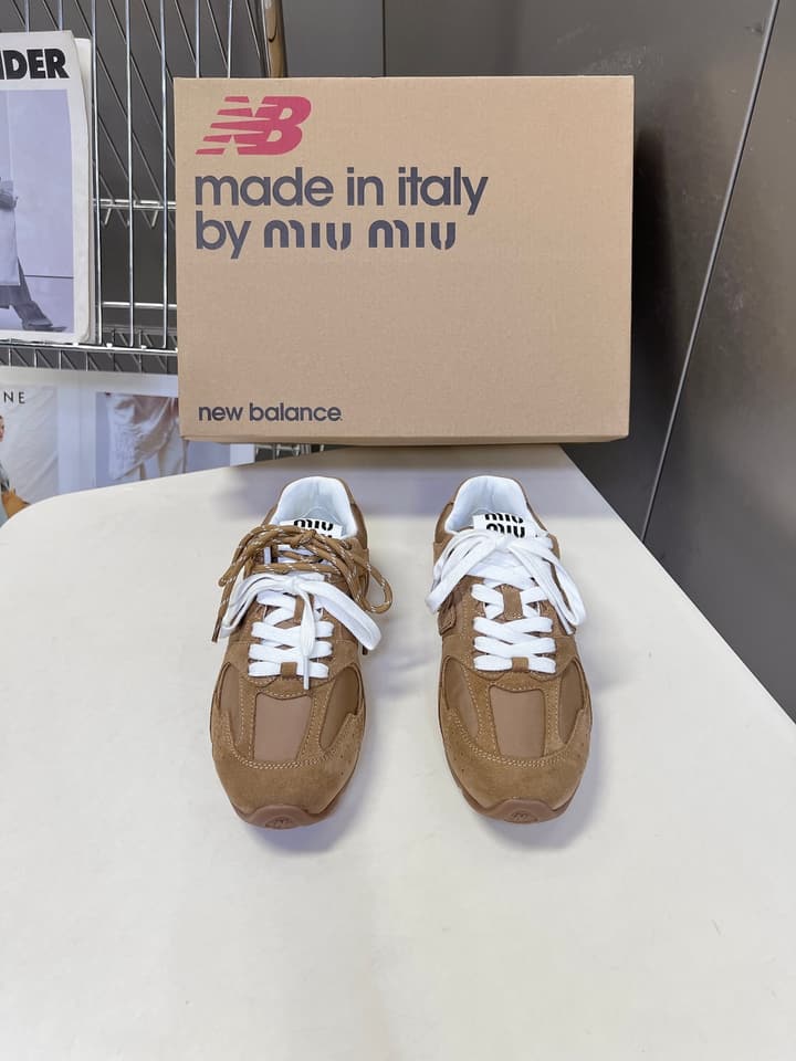 Miu Miu x New Balance 530 SL Sneakers