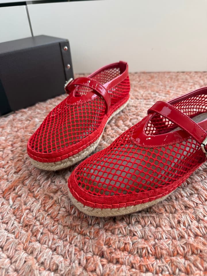 Alaïa Woven Fishnet Mules – 2026 Spring/Summer Collection in Beige