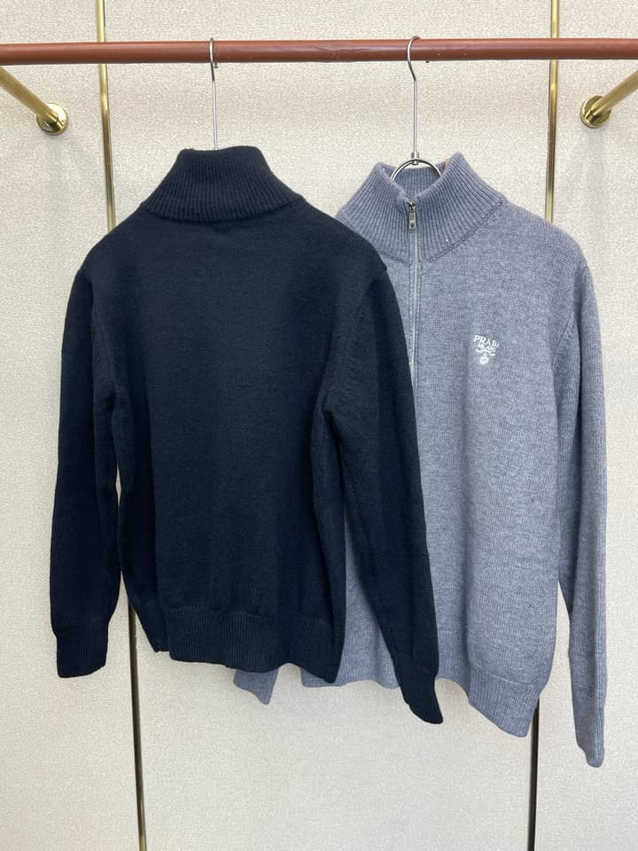 Prada Casual Zipper Cardigan