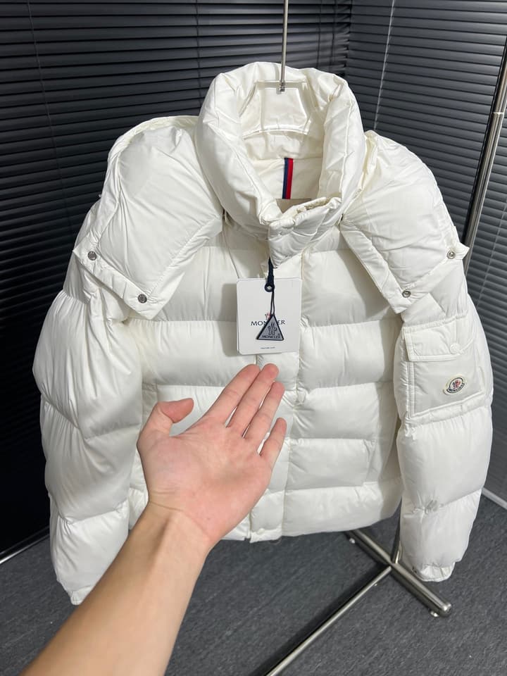 Moncler Vezere Short Puffer Jacket in White