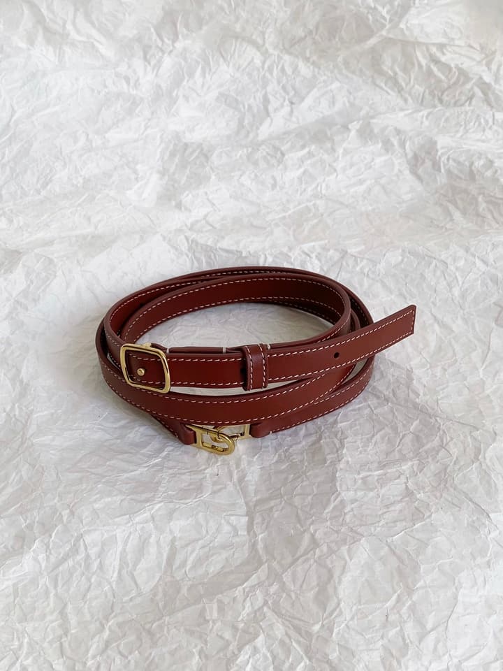 Loro Piana L23 Handbag – 23 cm in Brick Red