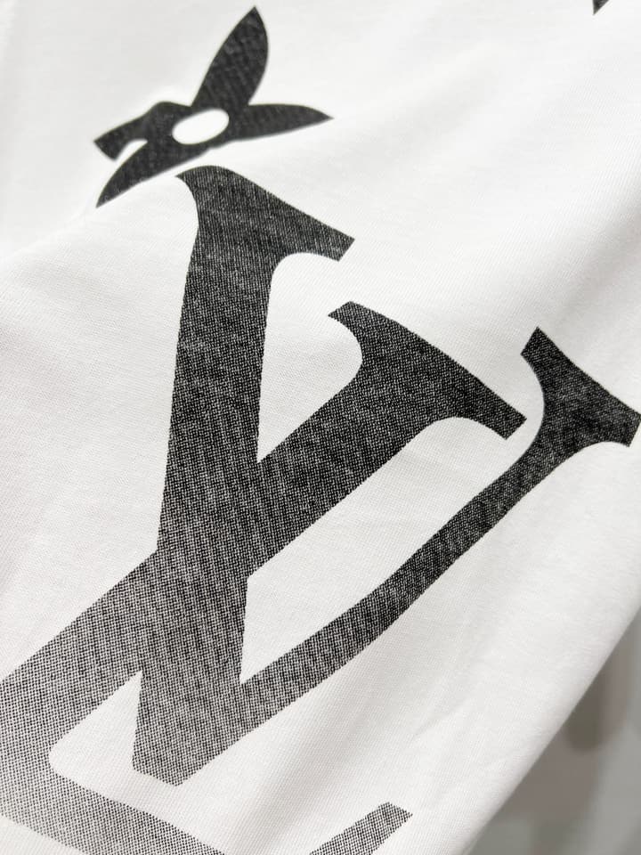 Louis Vuitton Monogram Gradient Logo T-Shirt – 25SS in Black
