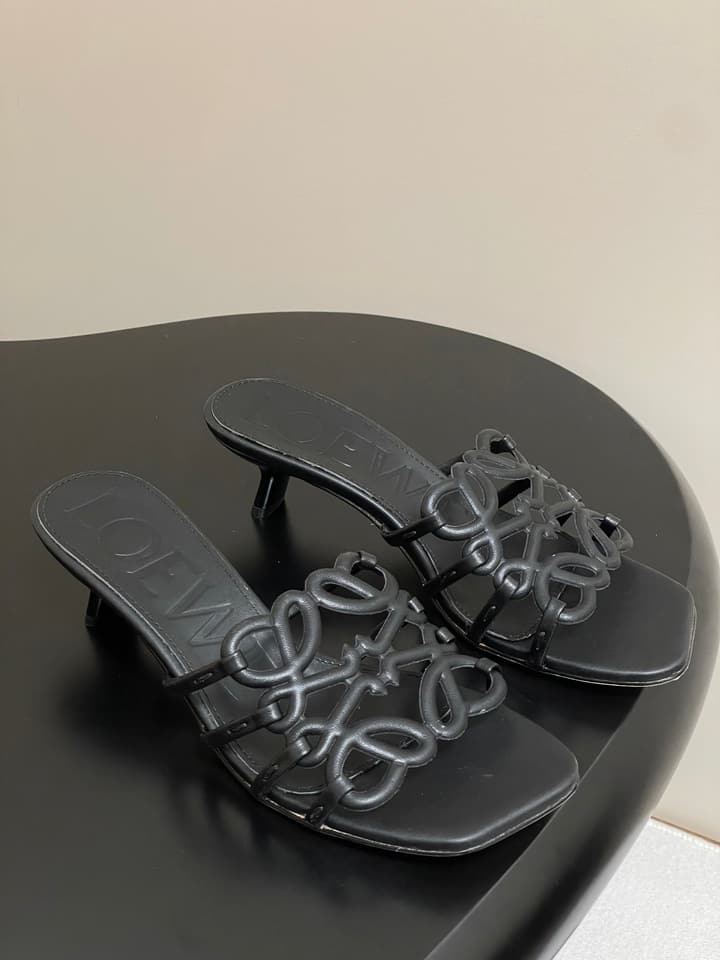 Loewe Hollow-Out Woven Kitten Heel Mules – 25SS Collection in Black