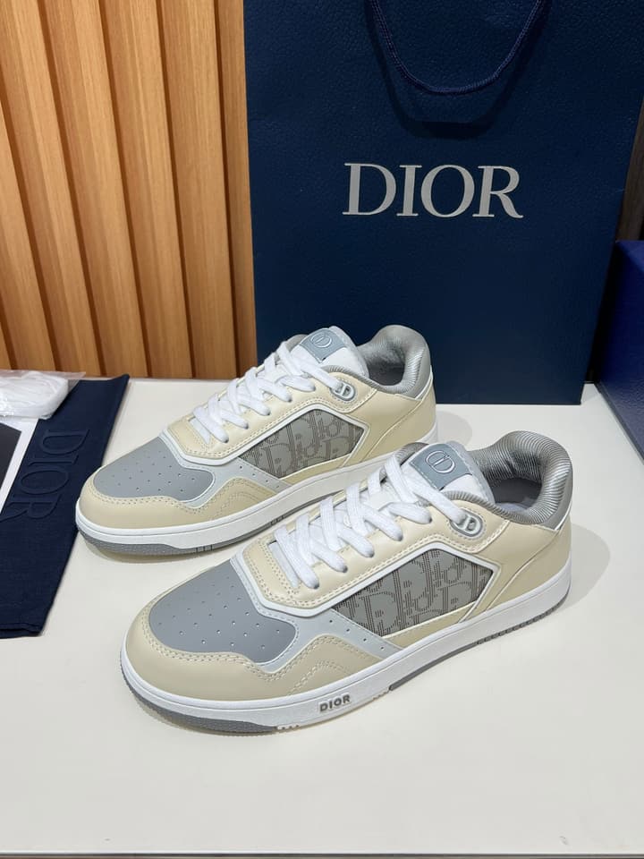 Dior B27 Unisex Sneakers – 2025 Collection in Beige With Dark Green Accents