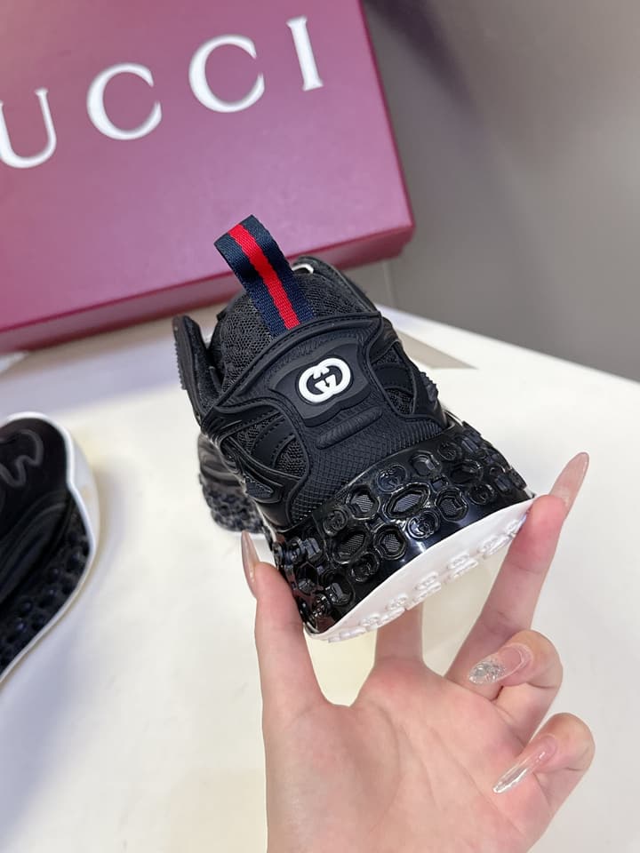 Gucci Cub3d Series Sneakers in Black