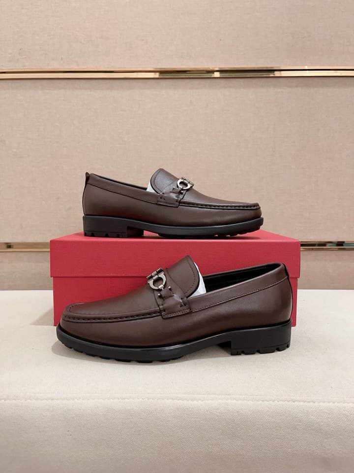 Ferragamo Driving Shoes in Shiny Black Leather