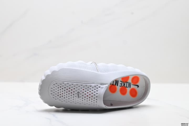 Nike Mind 001 Recovery Slide in Light Grey And Orange