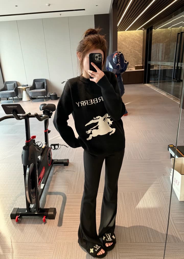 Burberry Equestrian Knight Jacquard Crewneck Sweater in Black