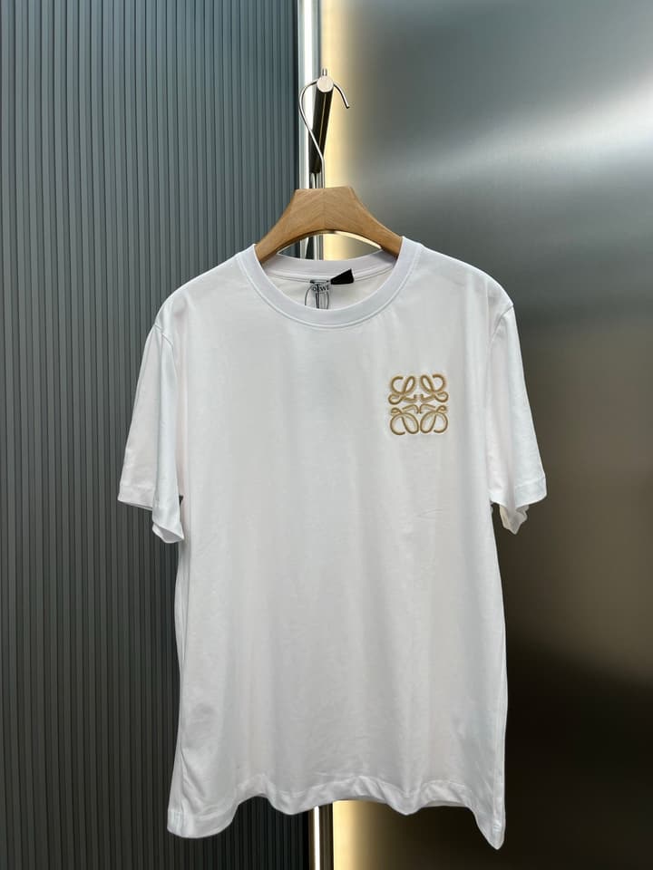 Loewe Double Vine Embroidered Crewneck T-Shirt in Black