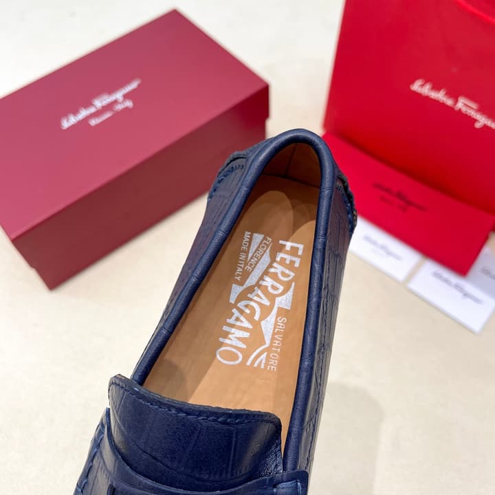 Ferragamo Men's Driving Loafers in Dark Navy Classic Loafer