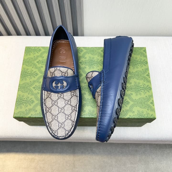 Gucci Premium Leather Loafers in Black Embossed Leather
