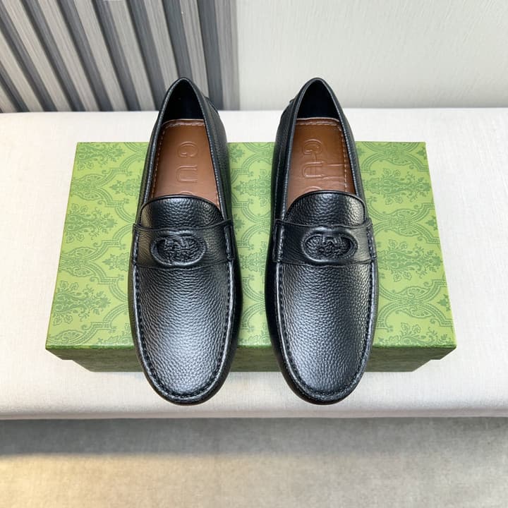 Gucci Premium Leather Loafers in Black Embossed Leather