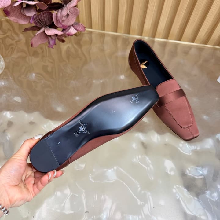 Saint Laurent Silk Chain Mules – Spring/Summer Collection – 26S in Beige