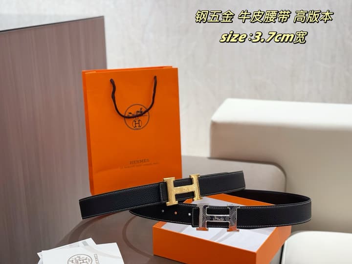 Hermès Men's Classic Leather Belt with Steel Hardware in Gold