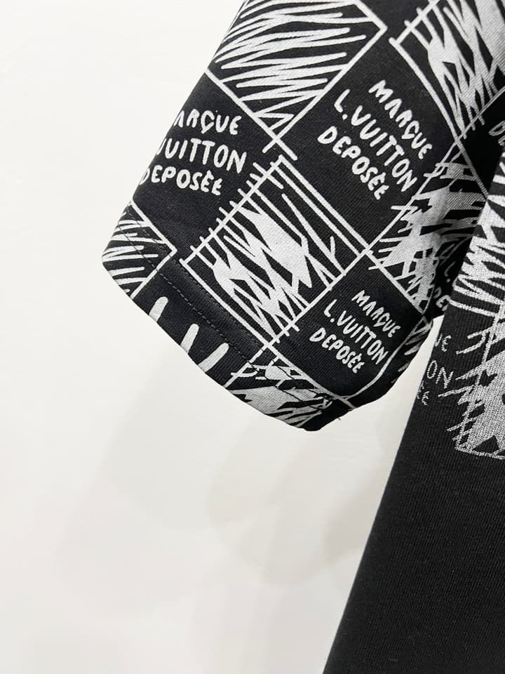 Louis Vuitton Classic Damier Print T-Shirt – 2025SS in Classic Black
