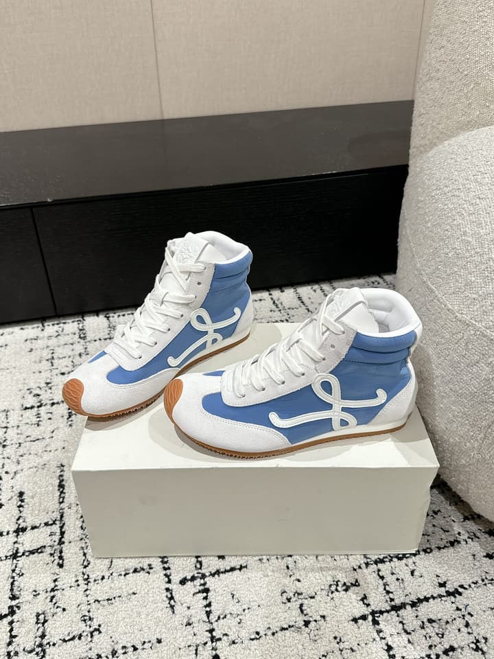 Loewe Flow Runner 2.0 Runway Sneakers – 25SS in All White With Gum Sole
