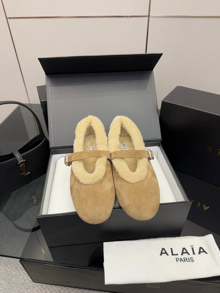 Alaïa Wool-Lined Mary Jane Ballerina Flats – 25SS/FW Collection in Black Suede
