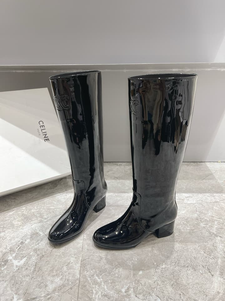 Celine Retro Chunky Heel Knee-High Boots – 24FW in Cream White