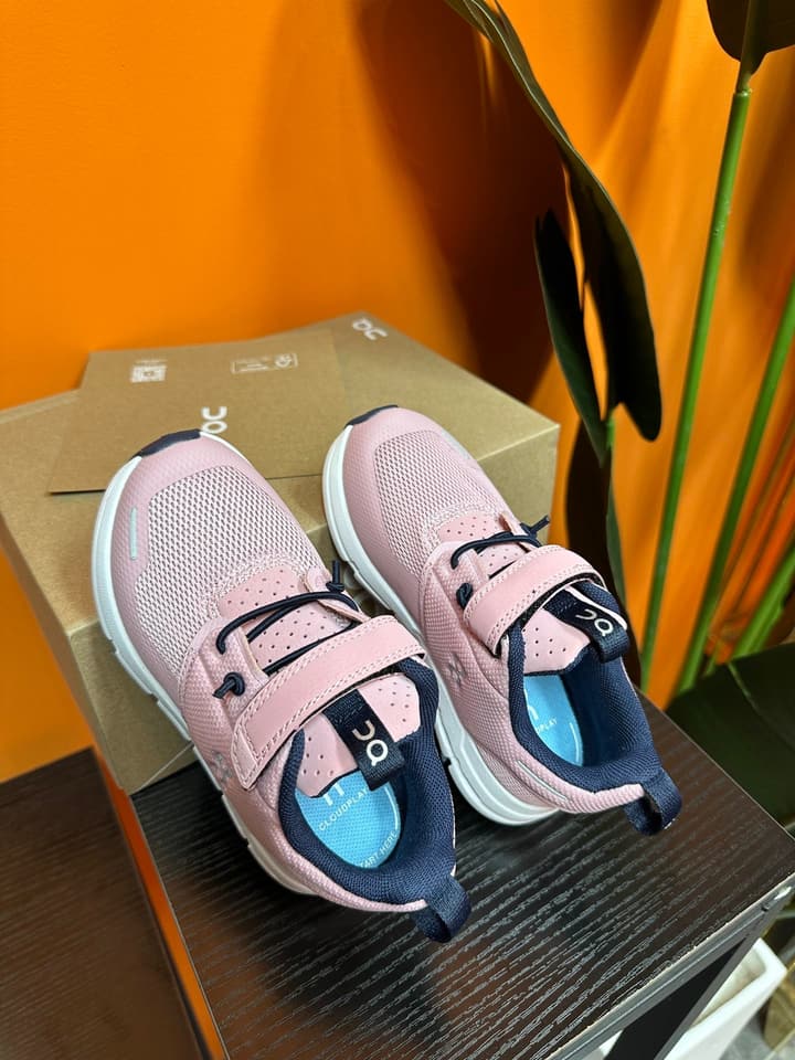 On Kids Running Sneakers – Kids Collection in Black