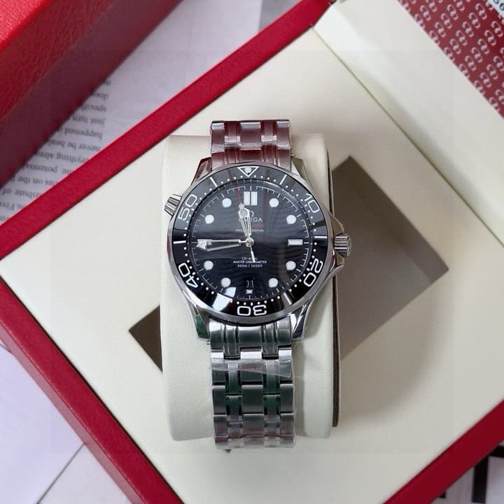 Omega Seamaster Aqua Terra Mechanical Watch in Black Dial With Red Accents Variant 1