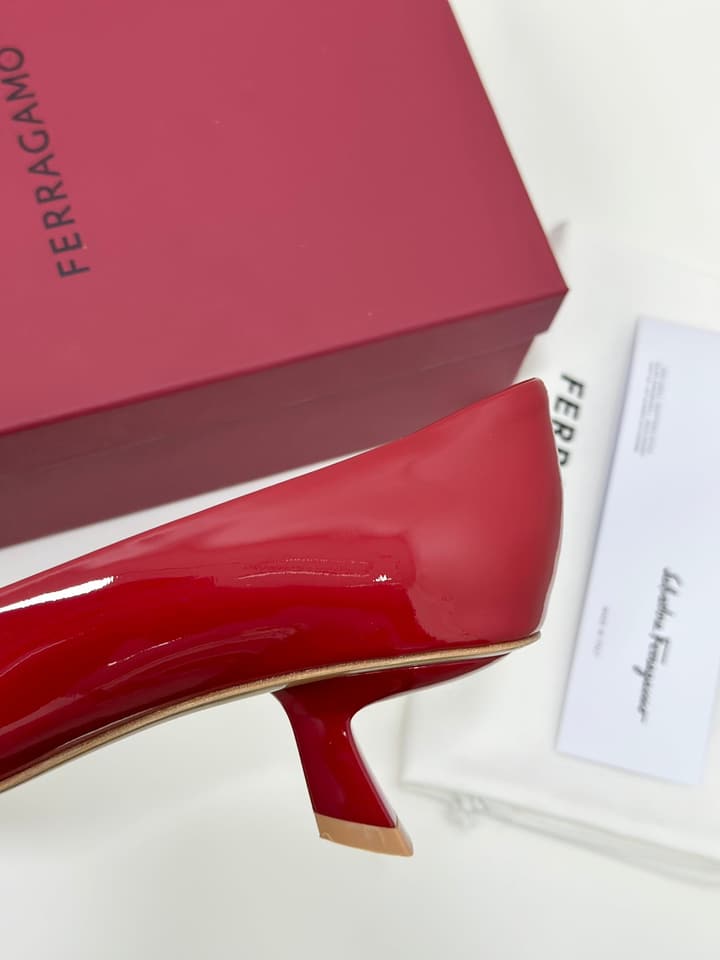 Ferragamo Vara Patent Leather Square Toe Pumps in Black Patent Leather (1cm Heel)