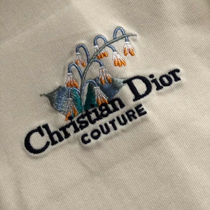 Dior Embroidered Logo T-Shirt – 2026SS in Apricot Ringer With Navy Collar