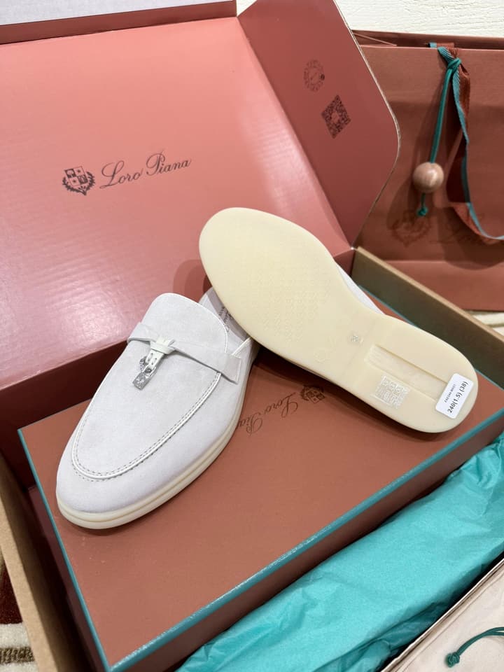 Loro Piana Women's Mules in Pale Beige Suede