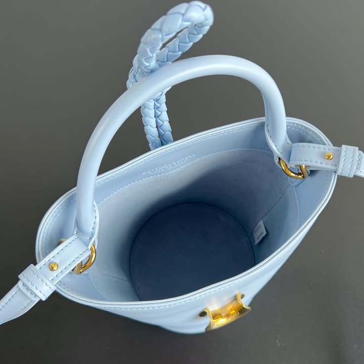 Bottega Veneta Liberta Bucket Bag – 25SS in Black