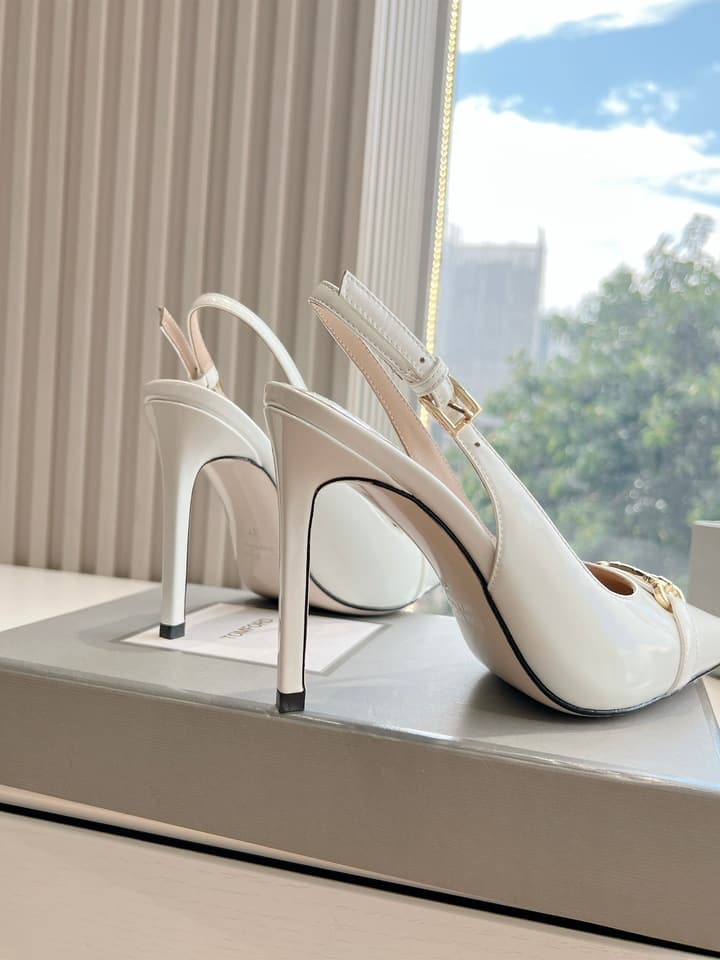 TOM FORD Pointed Toe High Heels – 2024 Autumn/Winter Collection in Crisp Black Patent