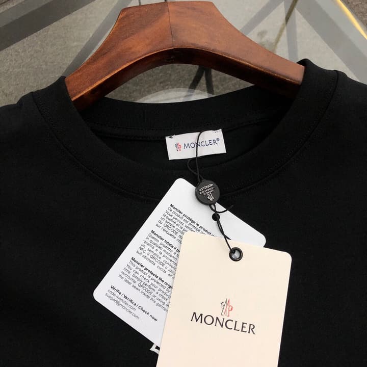 Moncler Embroidered Logo Crewneck T-Shirt – 2025 Spring/Summer Collection in Black