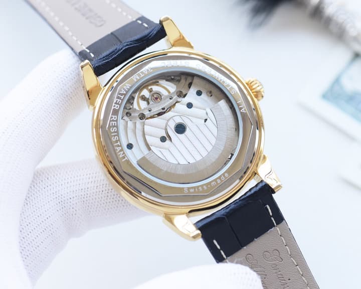Patek Philippe Men's Automatic Watch in Gold