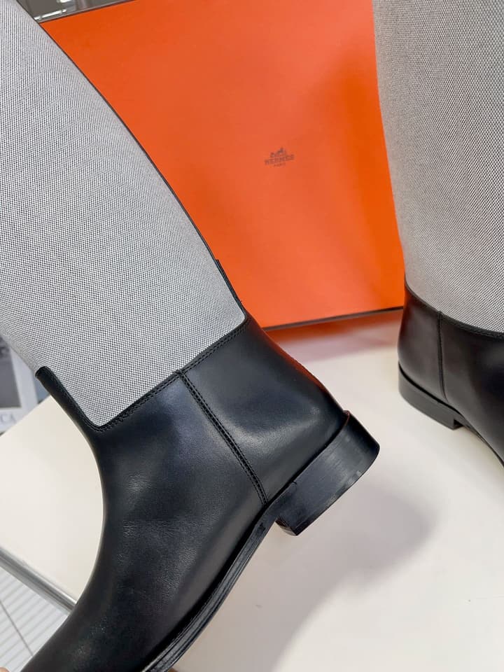 Hermès Kelly Rider Boots – Autumn/Winter Collection in Polished Black