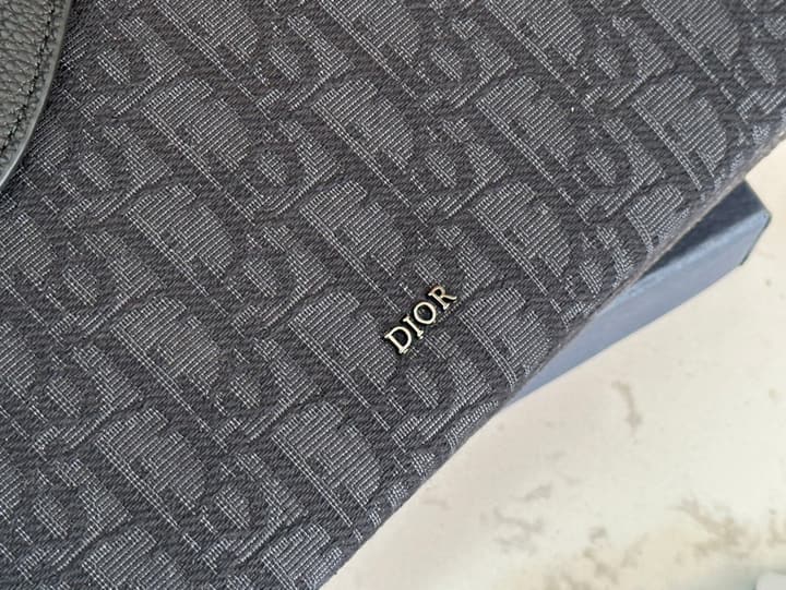 Dior A5 Oblique Triangle Clutch Bag – 2025 Spring Collection in Classic Oblique
