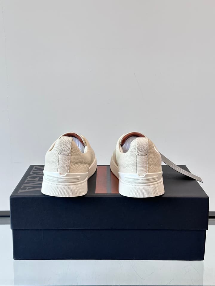 Zegna Men's Low-Top Leather Sneakers in Black & White