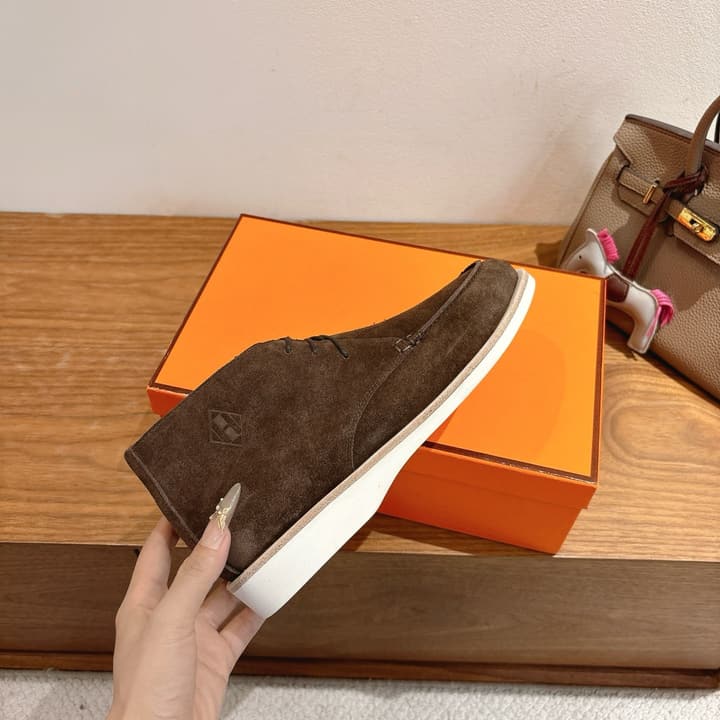 Hermès Classic Couple's Sandals – SS25 New Arrival in Black Suede