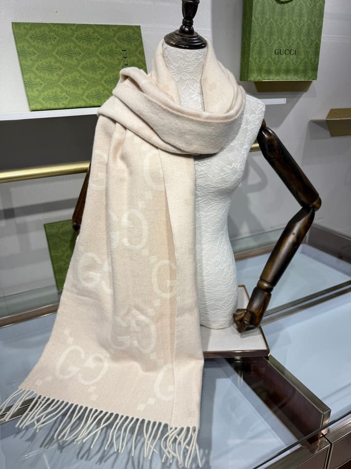 Gucci GG Cashmere Jacquard Scarf – 2025 Collection